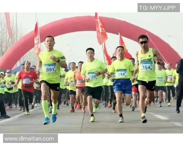 武汉滑板队的成长历程与城市马拉松的激情碰撞