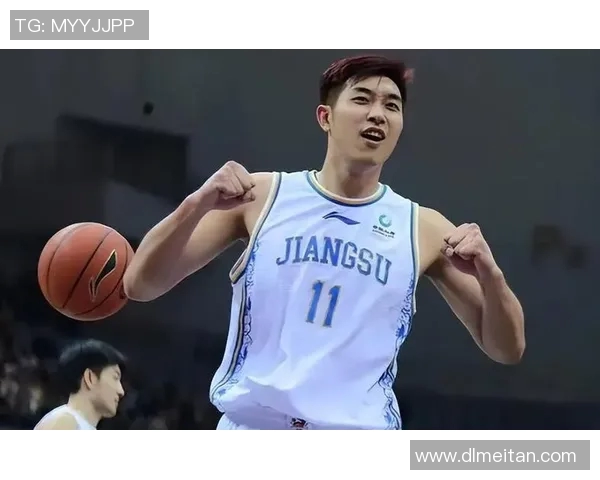 吴冠希在篮球赛场上的成长与突破展现了中国篮球的新希望与未来潜力