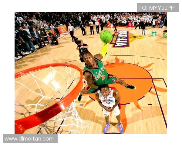 勇士与篮网激战正酣NBA赛场精彩瞬间回顾与分析